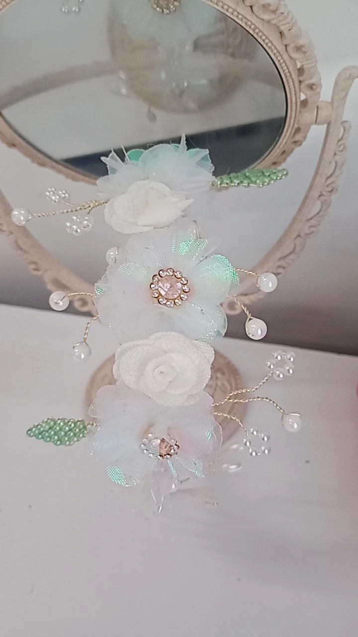 Tiara Floral 01